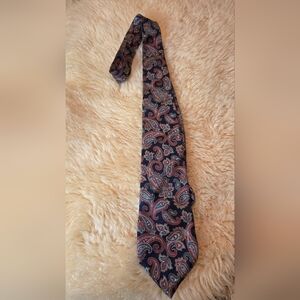Claybrooke 100% SILK Navy Blue and Red Paisley Pattern Men's Necktie.